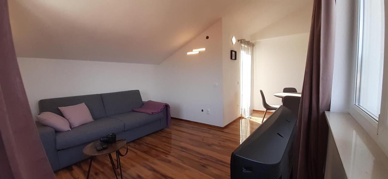 Apartmani Rita Slatine Luaran gambar