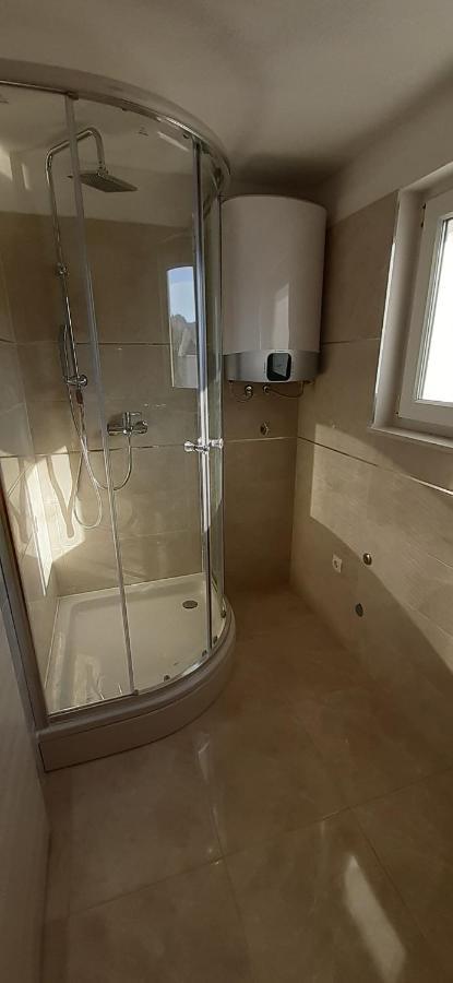 Apartmani Rita Slatine Luaran gambar