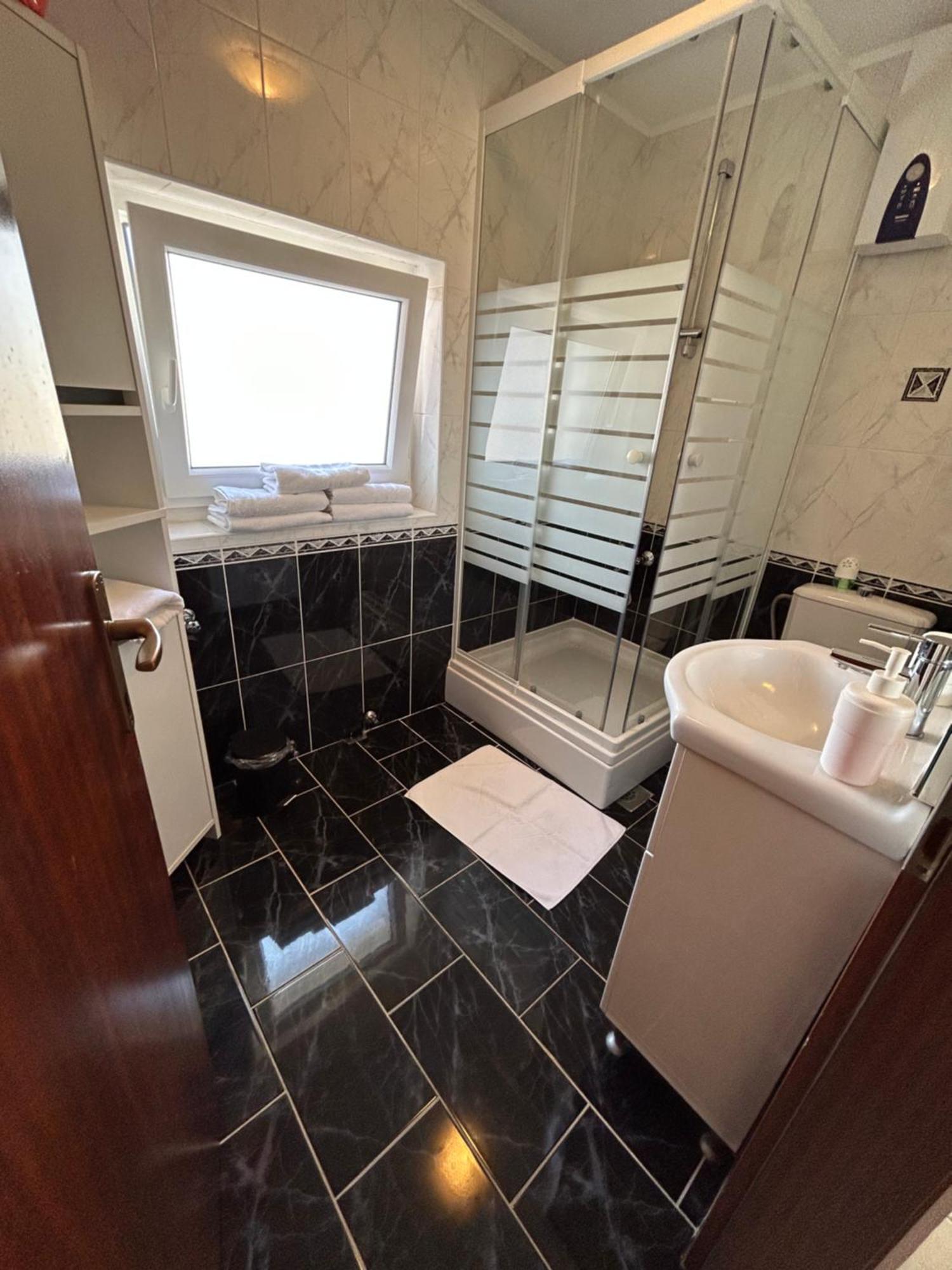 Apartmani Rita Slatine Luaran gambar