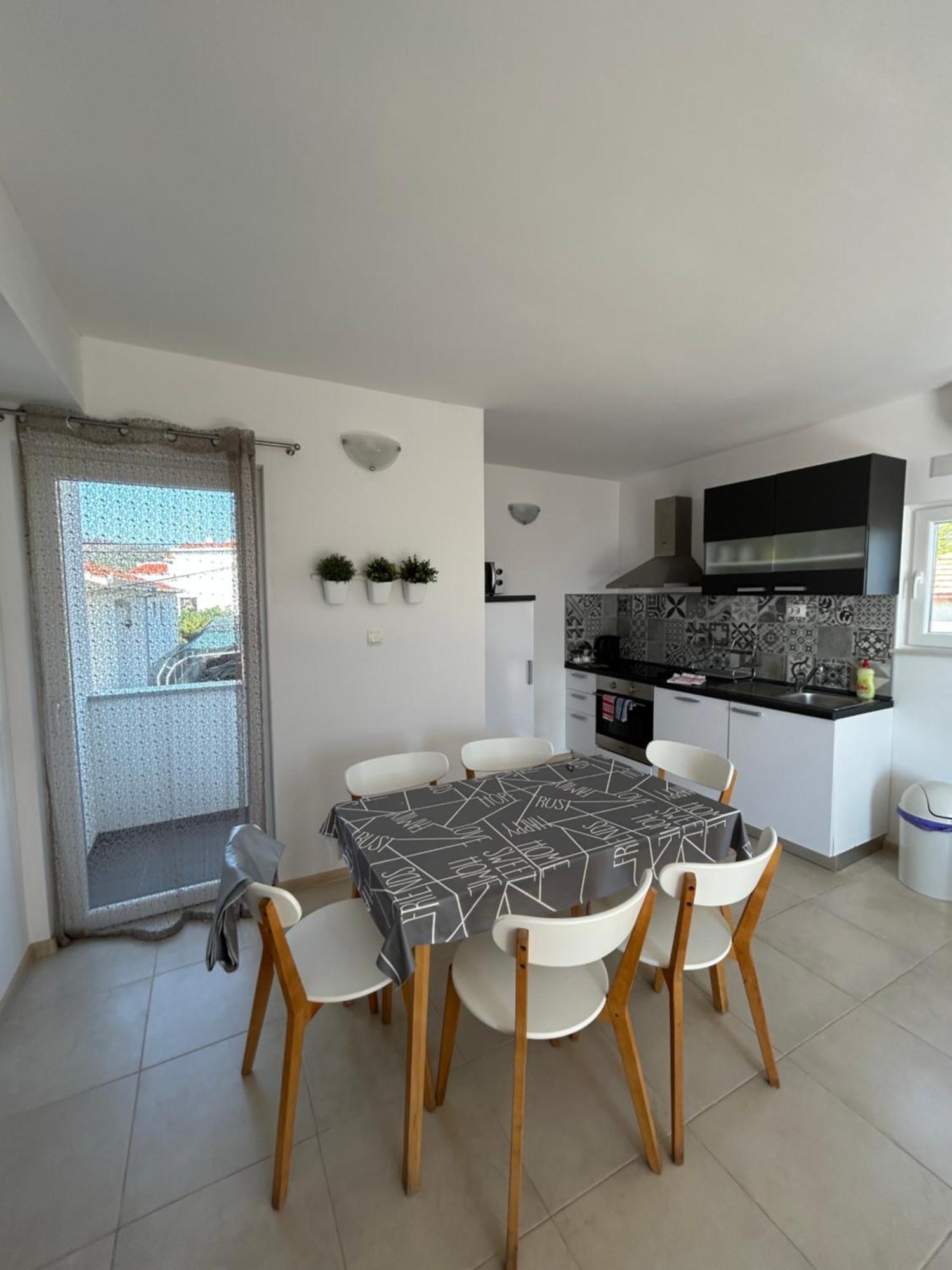 Apartmani Rita Slatine Luaran gambar