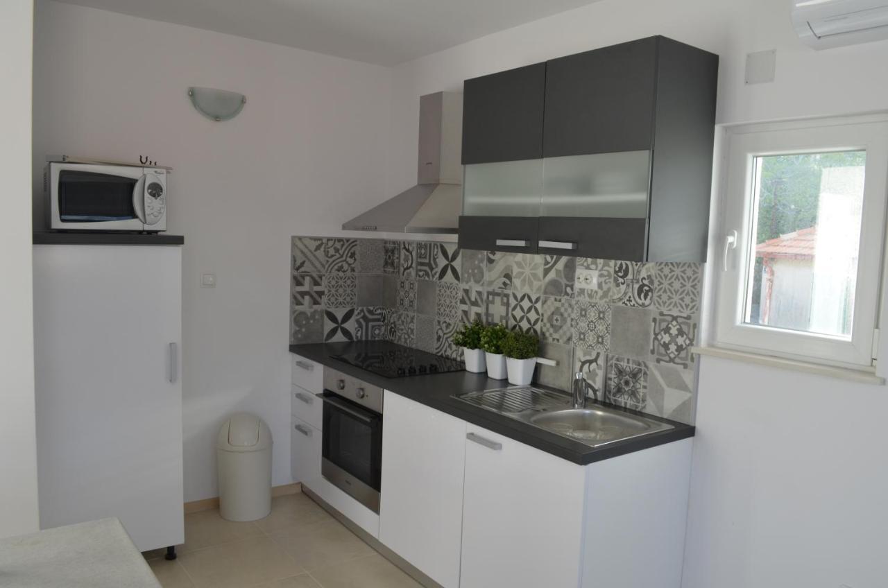 Apartmani Rita Slatine Luaran gambar